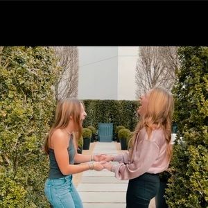 Meet your Posher, Abbey